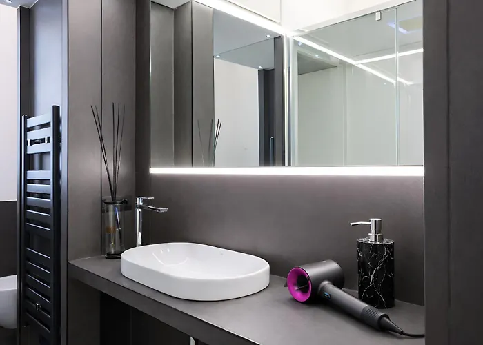Lux- Spanish Steps 60a Exclusive Апартаменты *